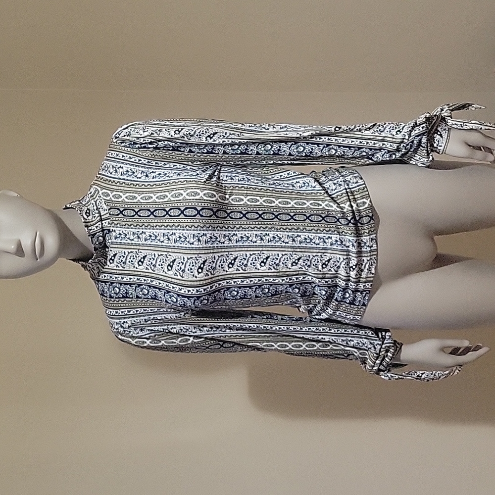 Free People long-sleeved shirt